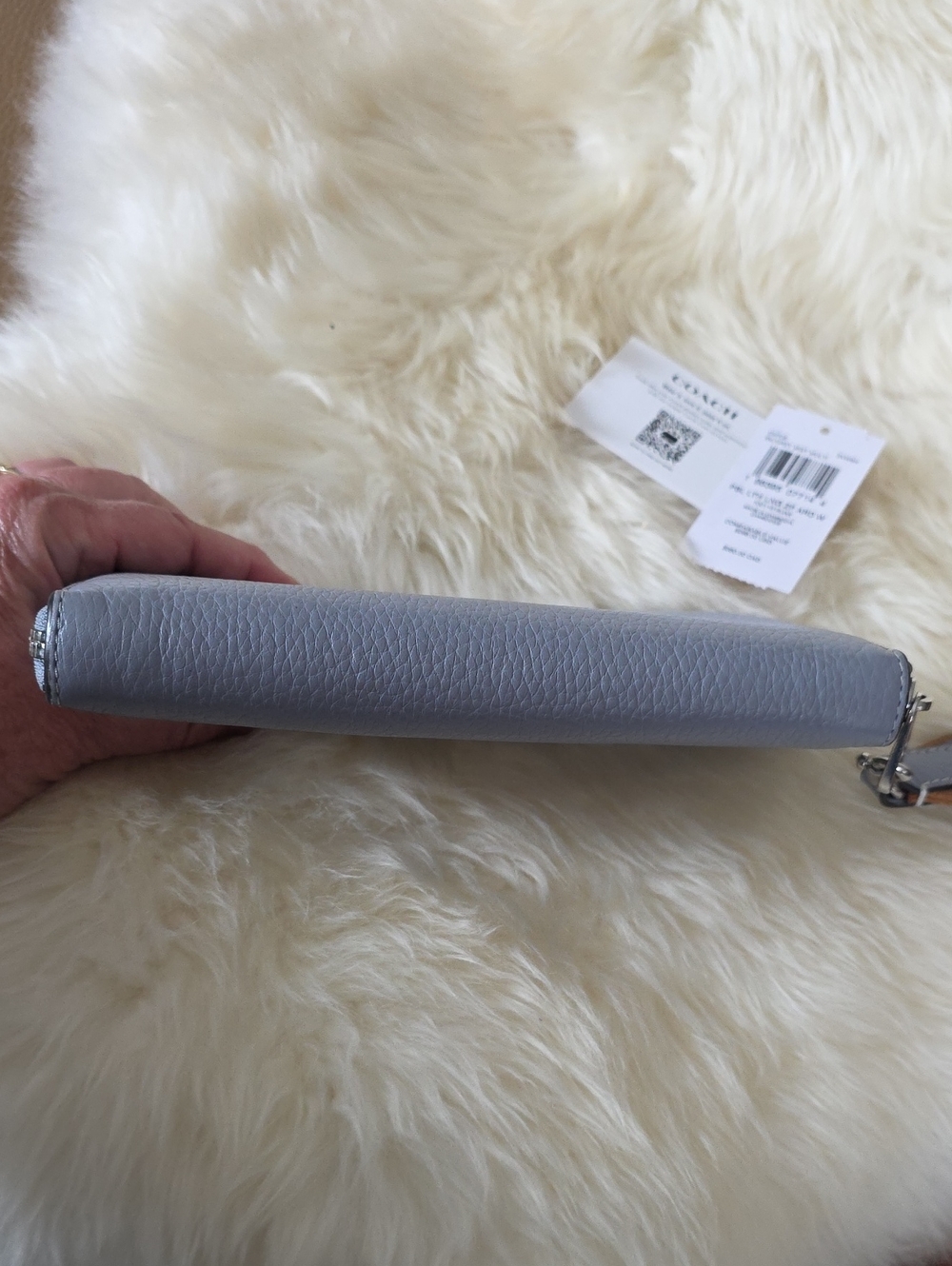 Gorgeous NWT Coach Grey Mist Pebbled Leather Long Zip Around Wallet π©Άππ - Picture 8 of 15